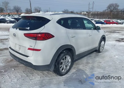 2021 Hyundai Tucson Value z USA, uszkodzony, nr VIN KM8J3CA47MU292559